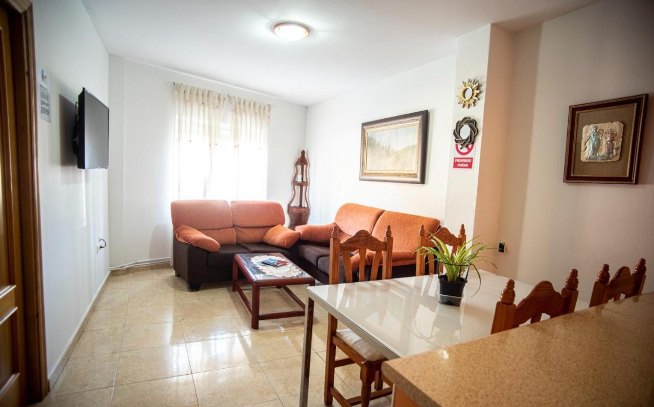 Apartamentos San Anton Villarrobledo Kültér fotó